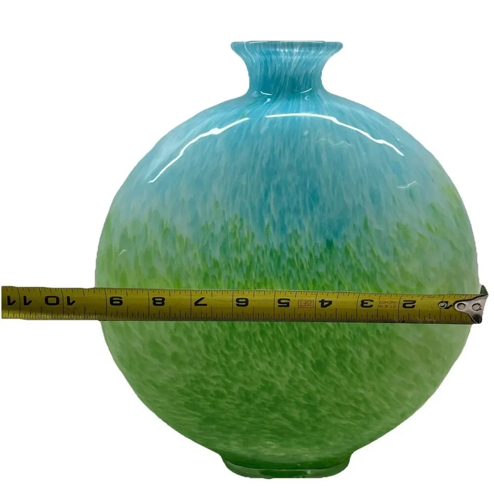 LOT OF 2 - Beautiful Vintage Hand Blown Glass Vases - VGC - Great Design‎